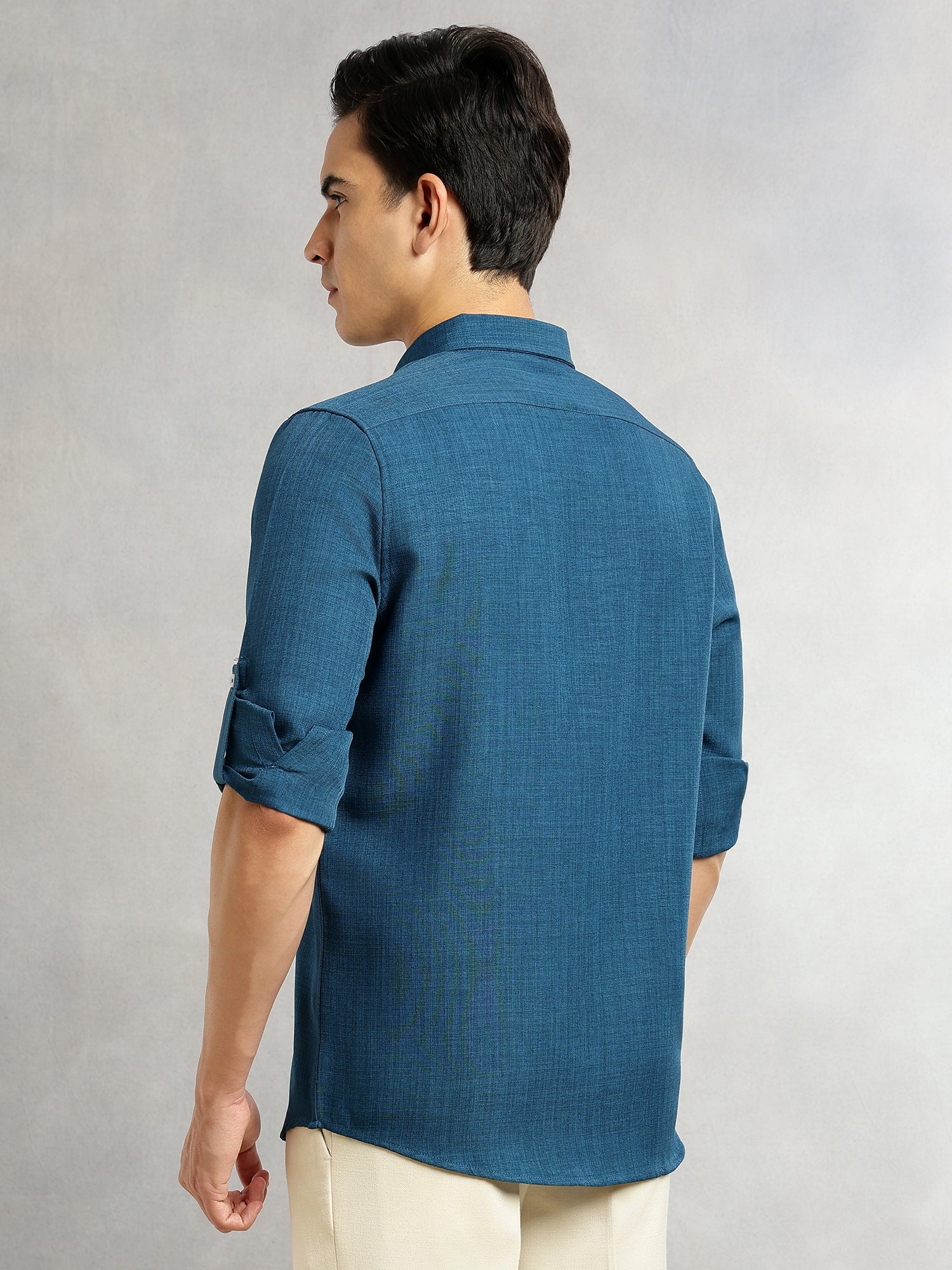 Thomas Scott Men Peacock Slim Fit Long Sleeves Button-Down Collar Polyester Casual Shirt
