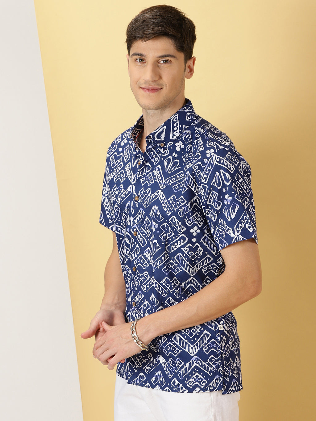 Thomas Scott Men Navy Comfort Regular Fit Short Sleeves Button-Down Collar Floral Printed Cotton Casual Shirt