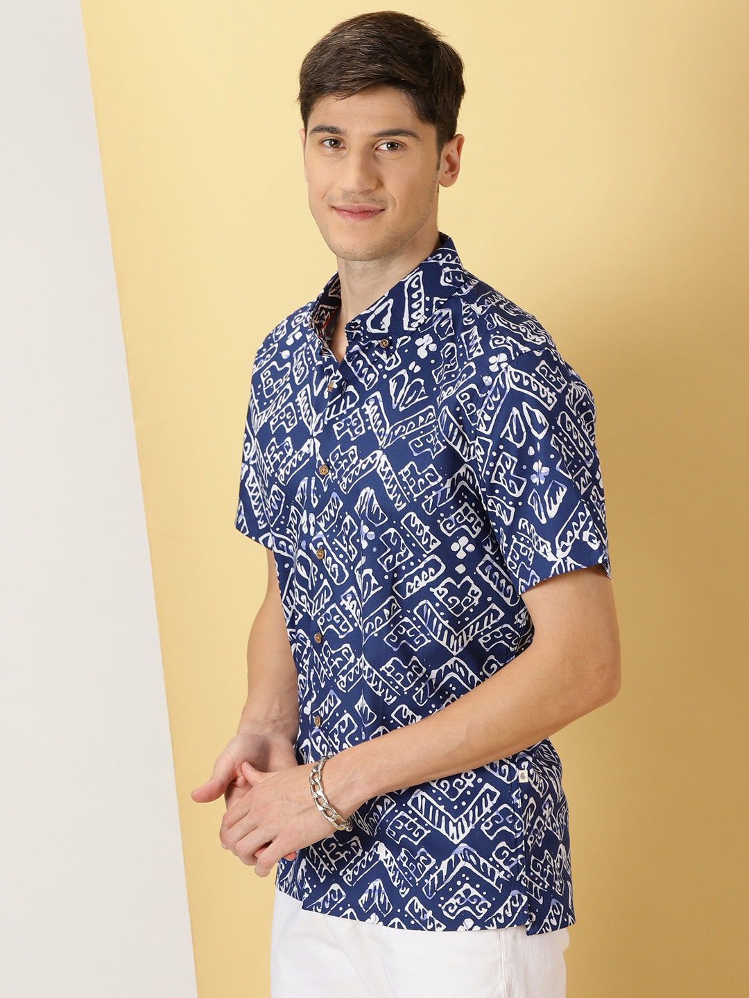 Thomas Scott Men Navy Comfort Regular Fit Short Sleeves Button-Down Collar Floral Printed Cotton Casual Shirt