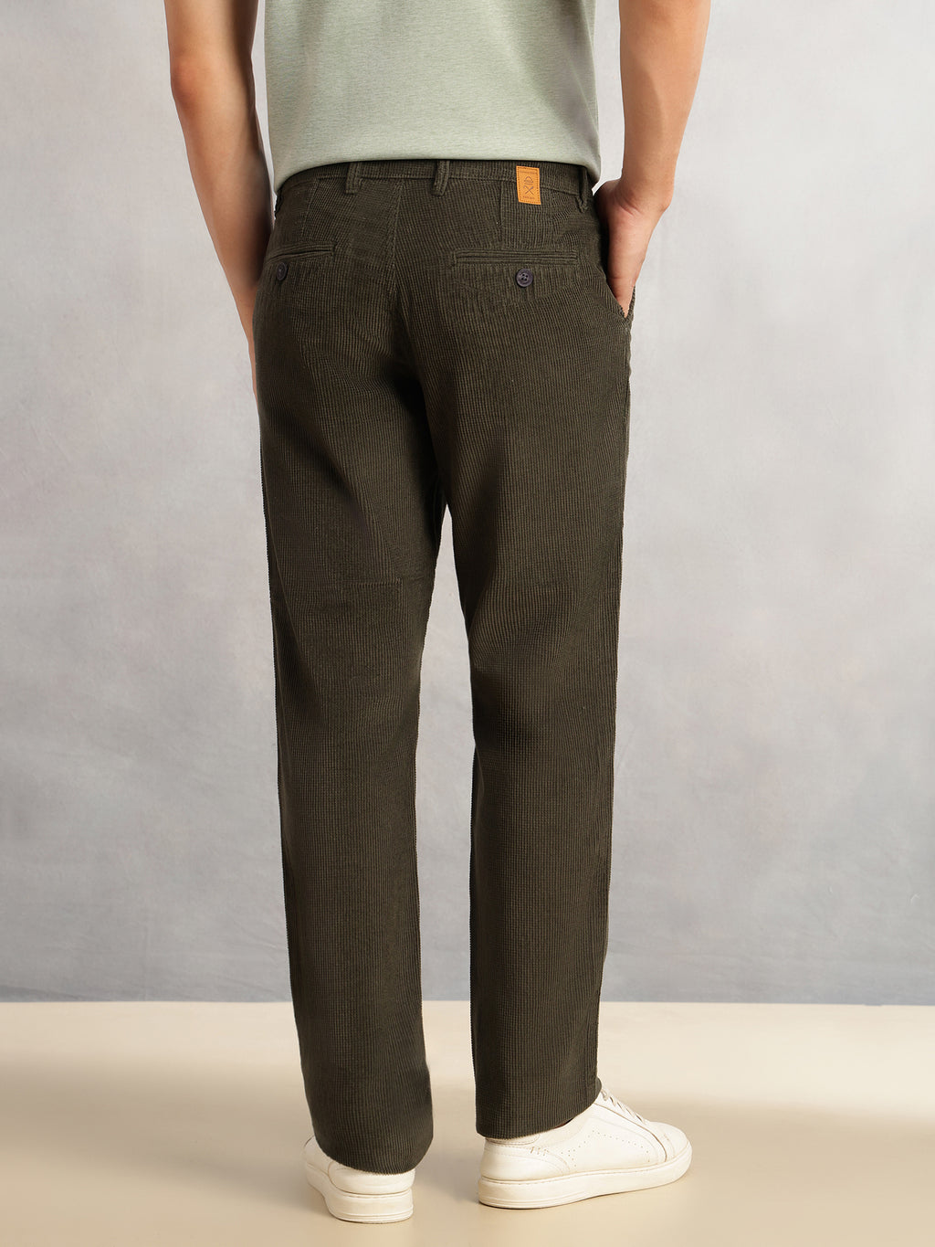 Thomas Scott Men Olive Regular Fit Mid-Rise Textured 4 Pockets Design Corduroy Trouser