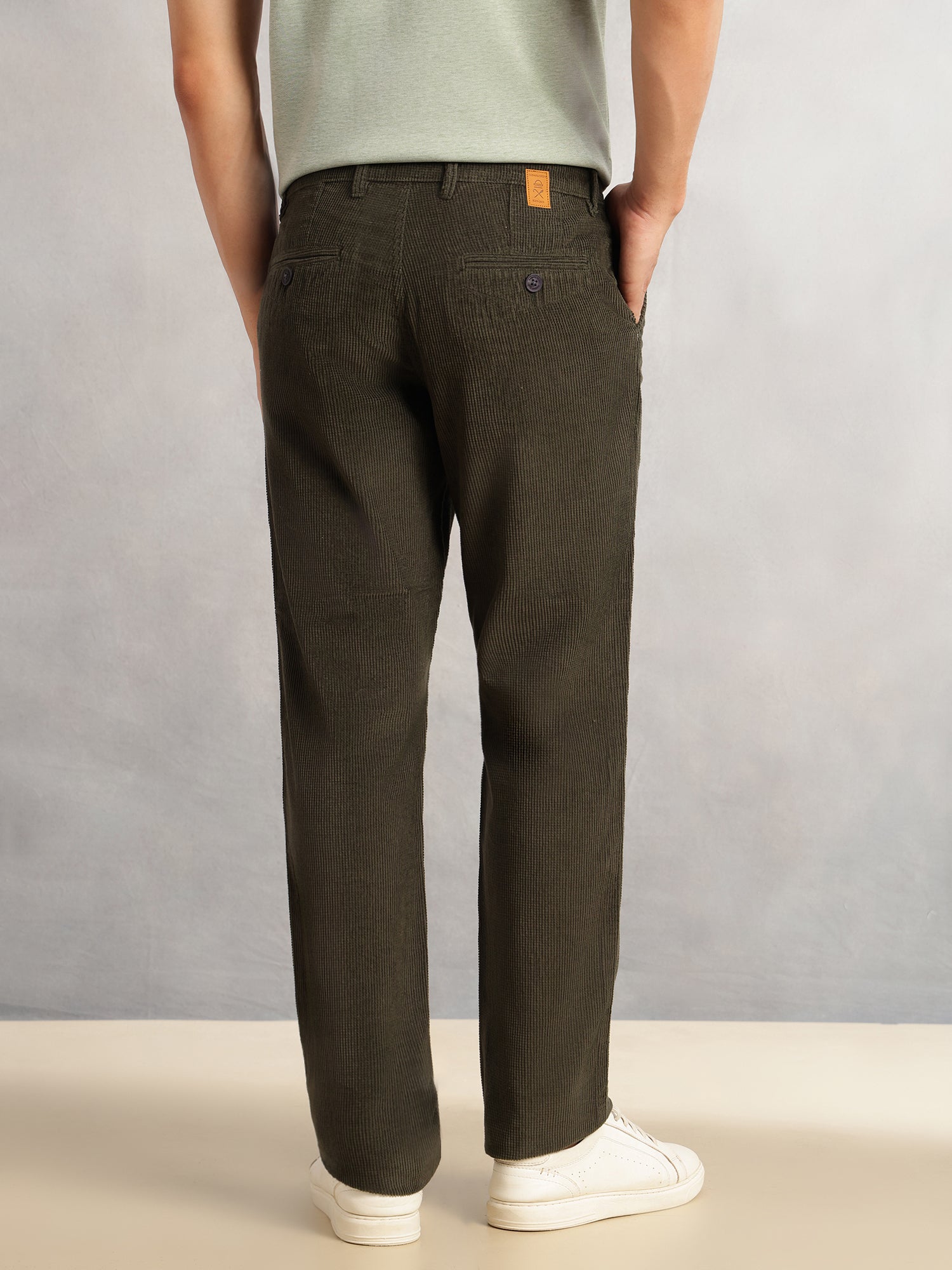 Thomas Scott Men Olive Regular Fit Mid-Rise Textured 4 Pockets Design Corduroy Trouser