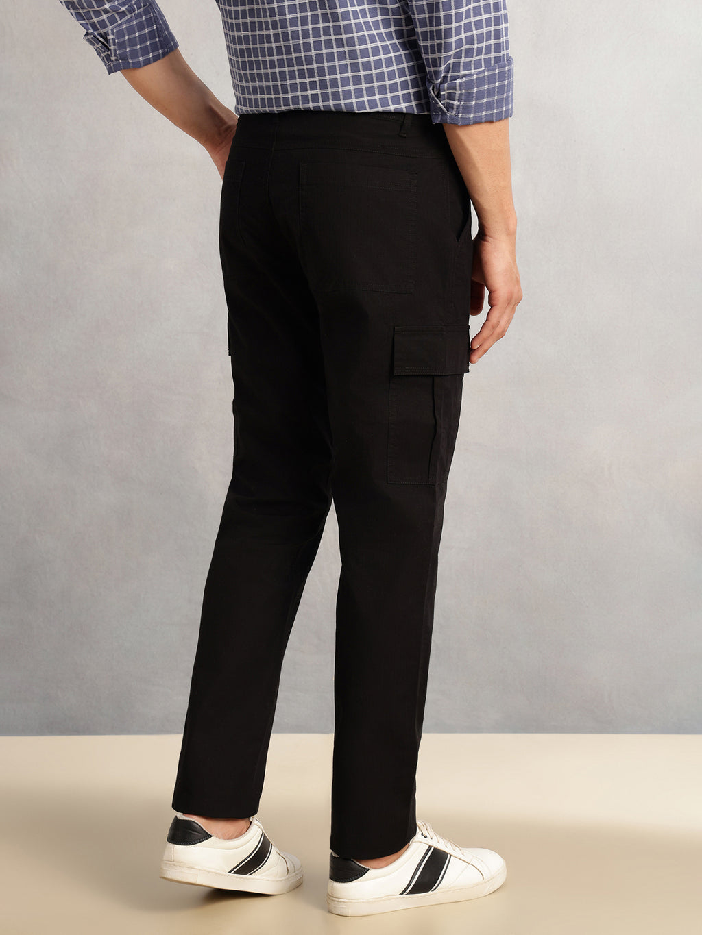 Thomas Scott Men Black Cricket Club Collection Straight Fit Solid 4 Pockets Design Woven Cargo Trouser