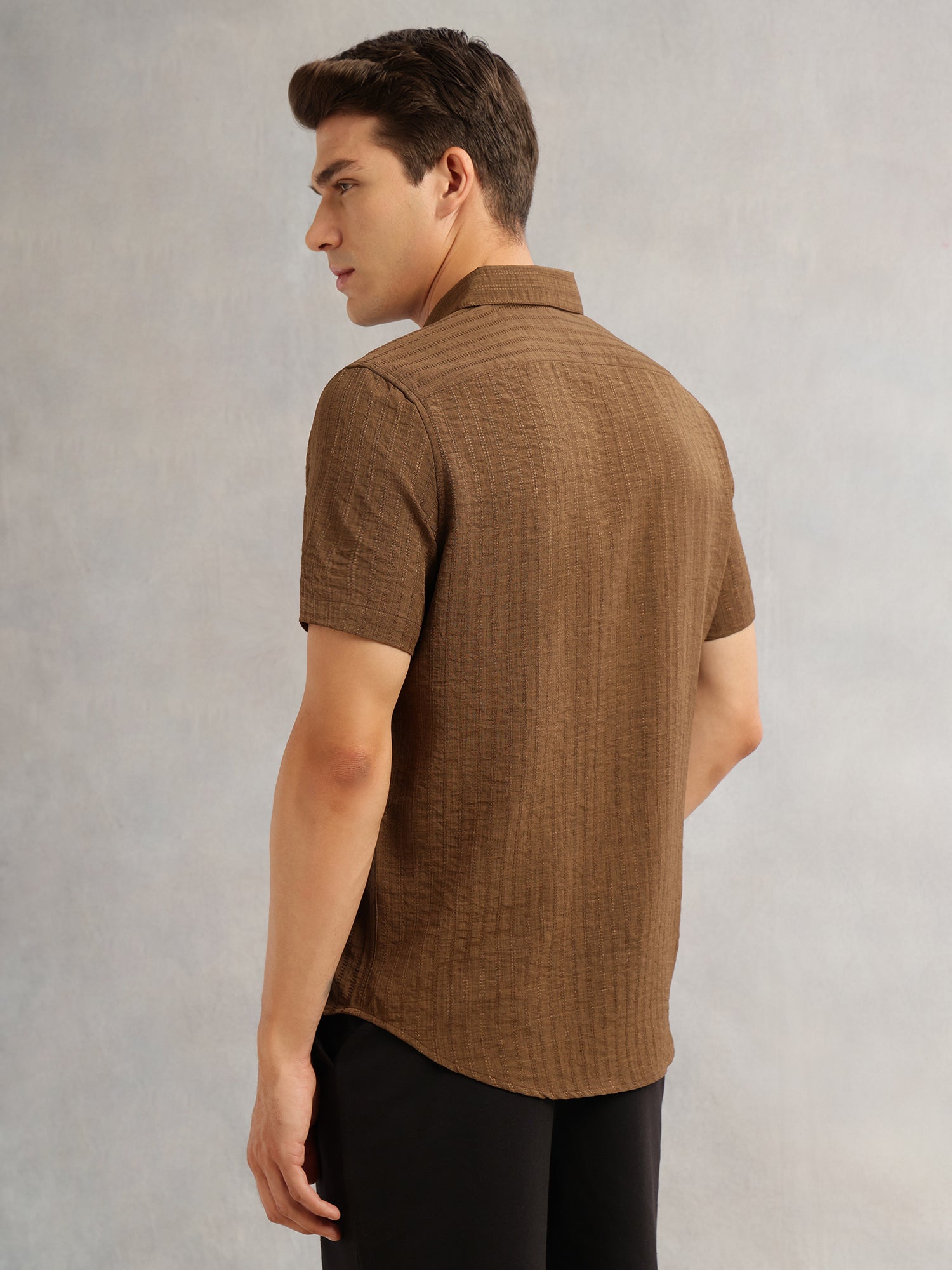 Thomas Scott Men Brown Premium Regular Fit Short Sleeves Spread Collar Polyester Casual Shirt