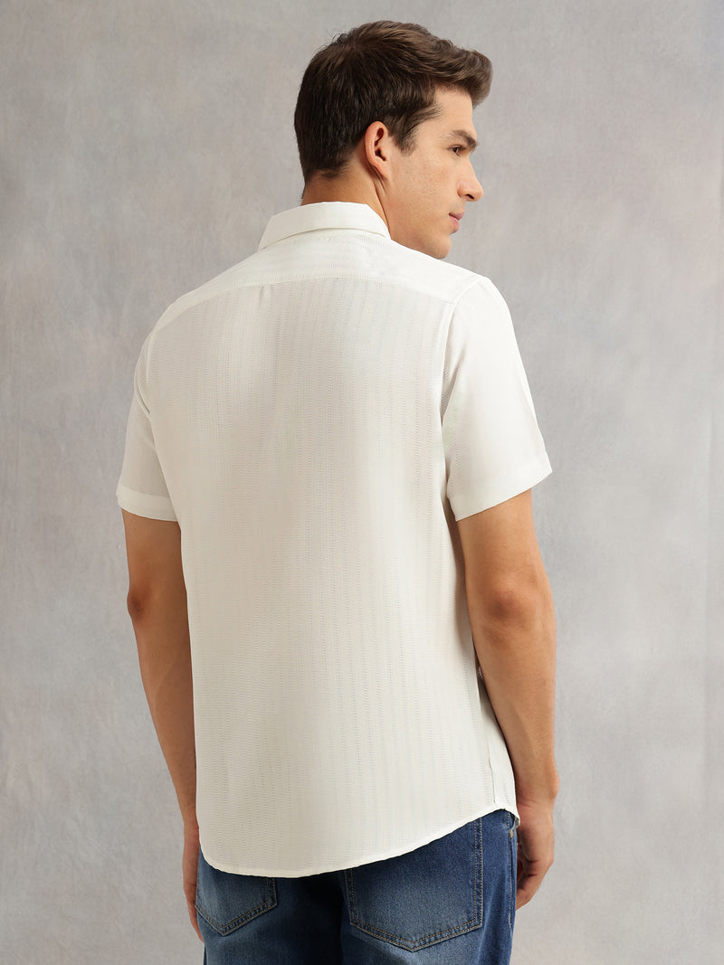 Thomas Scott Men White Premium Regular Fit Short Sleeves Spread Collar Polyester Casual Shirt