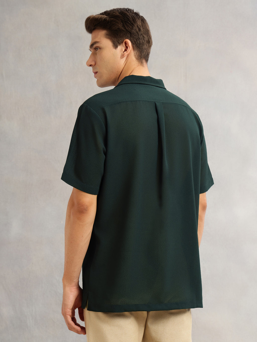 Thomas Scott Men Green Premium Oversize Fit Short Sleeves Camp Collar Textured Polyester Casual Shirt