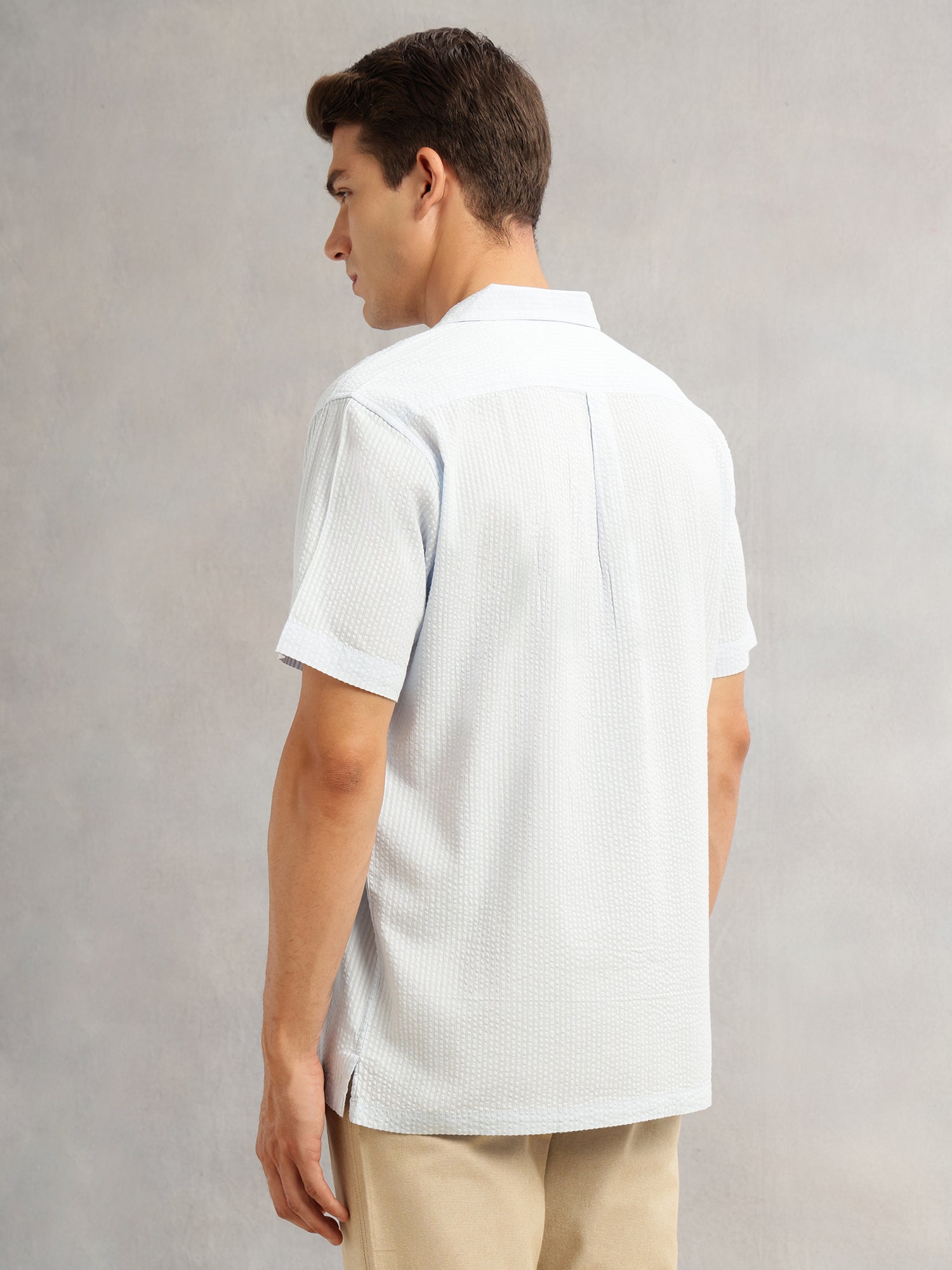 Thomas Scott Men Sky Blue Premium Oversized Fit Short Sleeves Cuban Collar 100% Cotton Seersucker Shirt