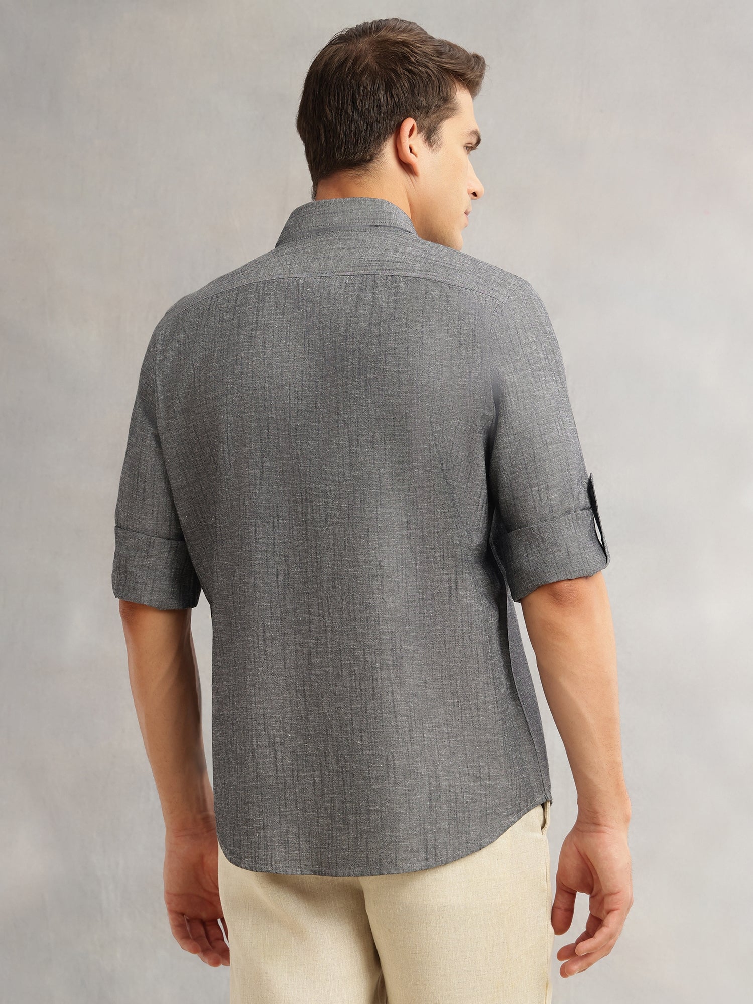 Thomas Scott Men Black Premium Slim Fit Long Roll-Up Sleeves Spread Collar Solid Linen Casual Shirt