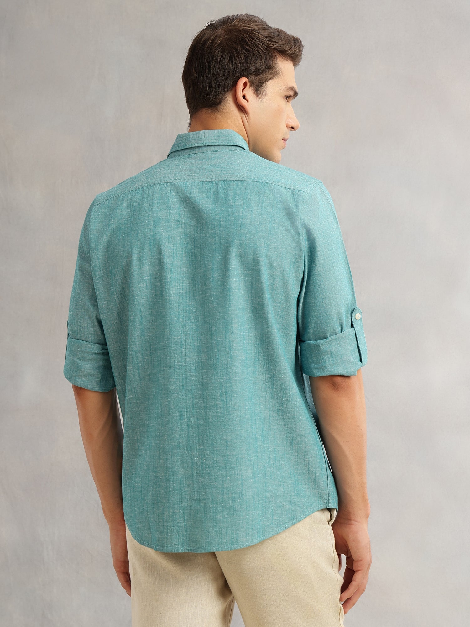 Thomas Scott Men Green Premium Slim Fit Long Roll-Up Sleeves Spread Collar Solid Linen Casual Shirt