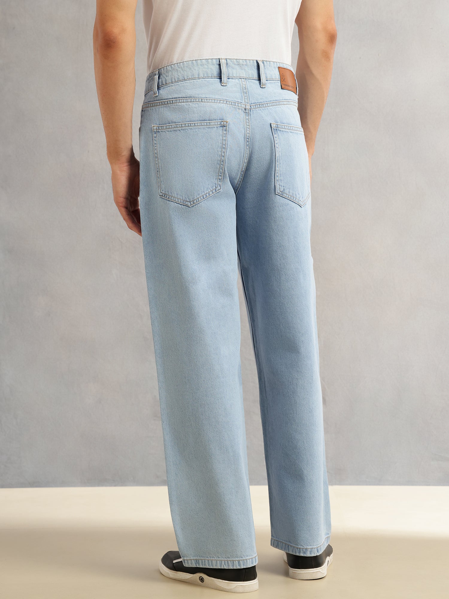 Thomas Scott Men Light Blue Smart Mid Rise Baggy Fit Light Shade 5 Pocket Design Non Stretchable Jeans