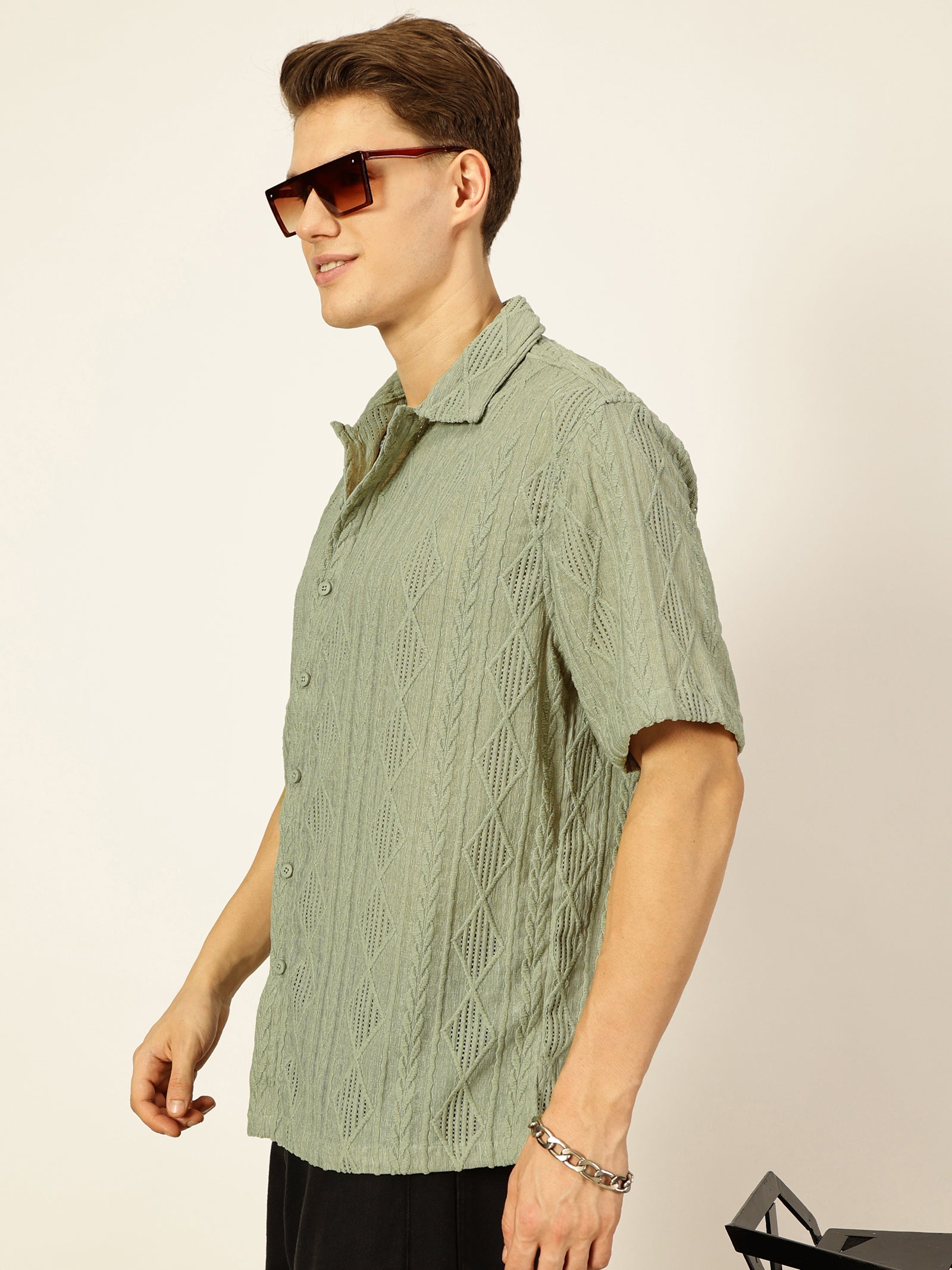Thomas Scott Men Green Premium Oversized Short Sleeves Spread Collar Textured Casual Shirts