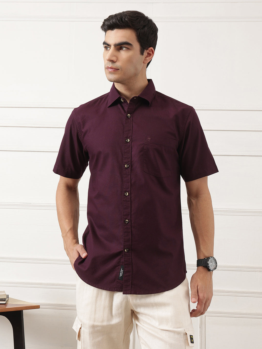 Wine Regular Fit Short Sleeve Spread Collar Solid Oxford Cotton Casual Shirt For Men