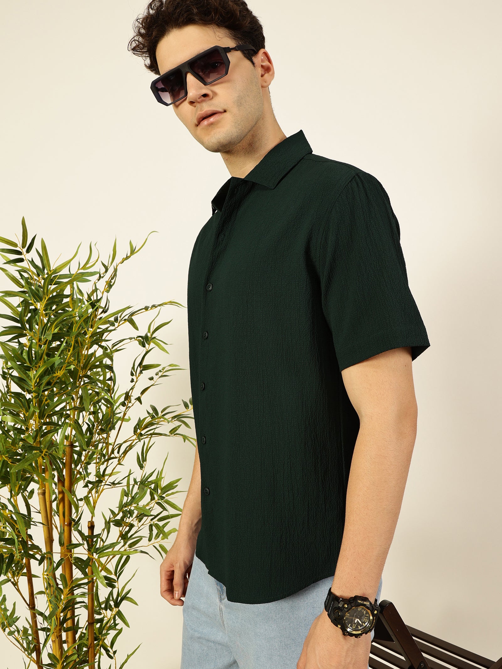 Thomas Scott Men Bottle Green Premium Short Sleeves Regular Fit Spread Collar Textured Seersucker Shirt