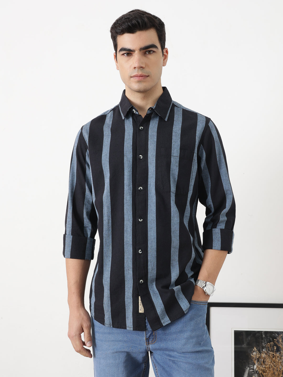 Black Regular Fit Long Sleeves Spread Collar Wide Striped Cotton Linen Casual Shirt For Men