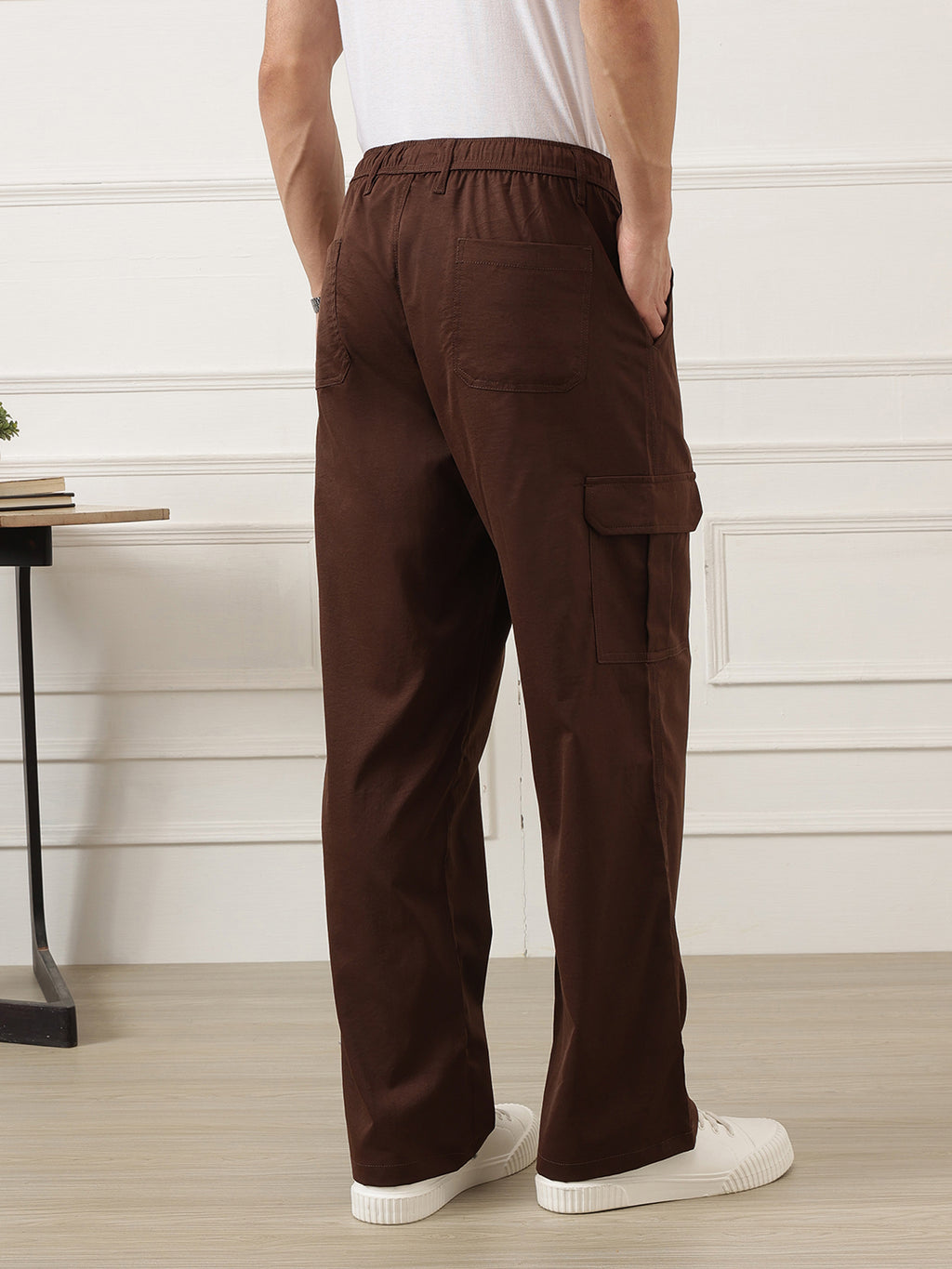 Brown Smart Easy Wash Relaxed Fit Mid-Rise Solid Woven Cargo Trouser For Men