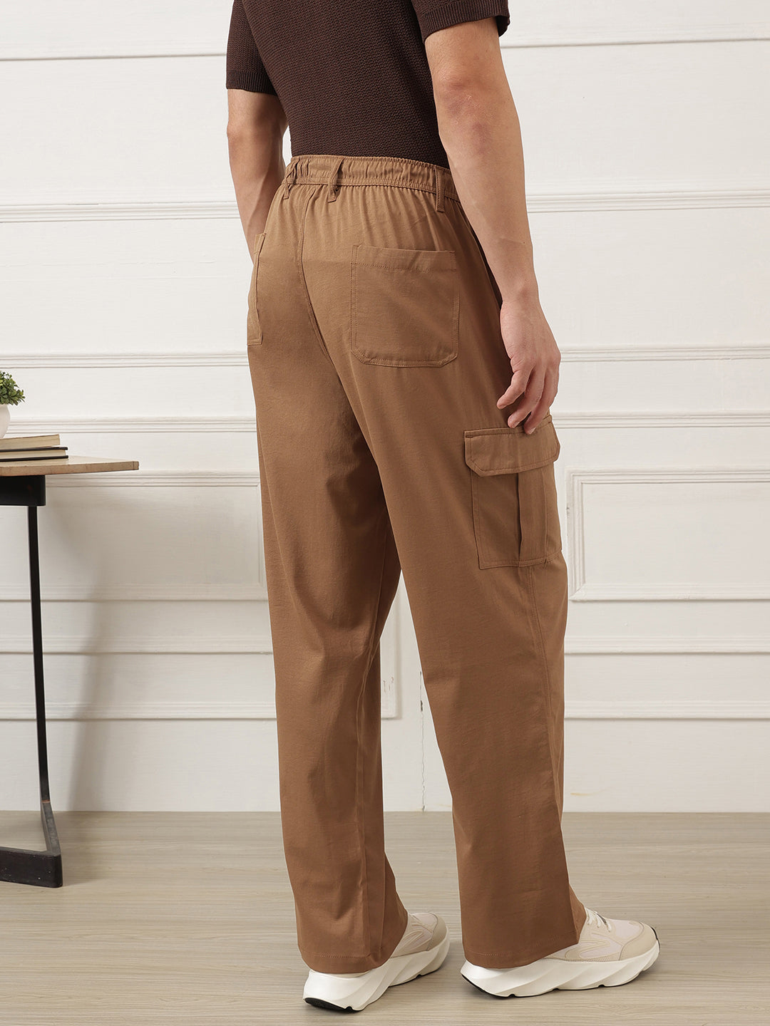 Cream Smart Easy Wash Relaxed Fit Mid-Rise Solid Woven Cargo Trouser For Men