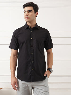 Black Regular Fit Short Sleeve Spread Collar Solid Oxford Cotton Casual Shirt For Men