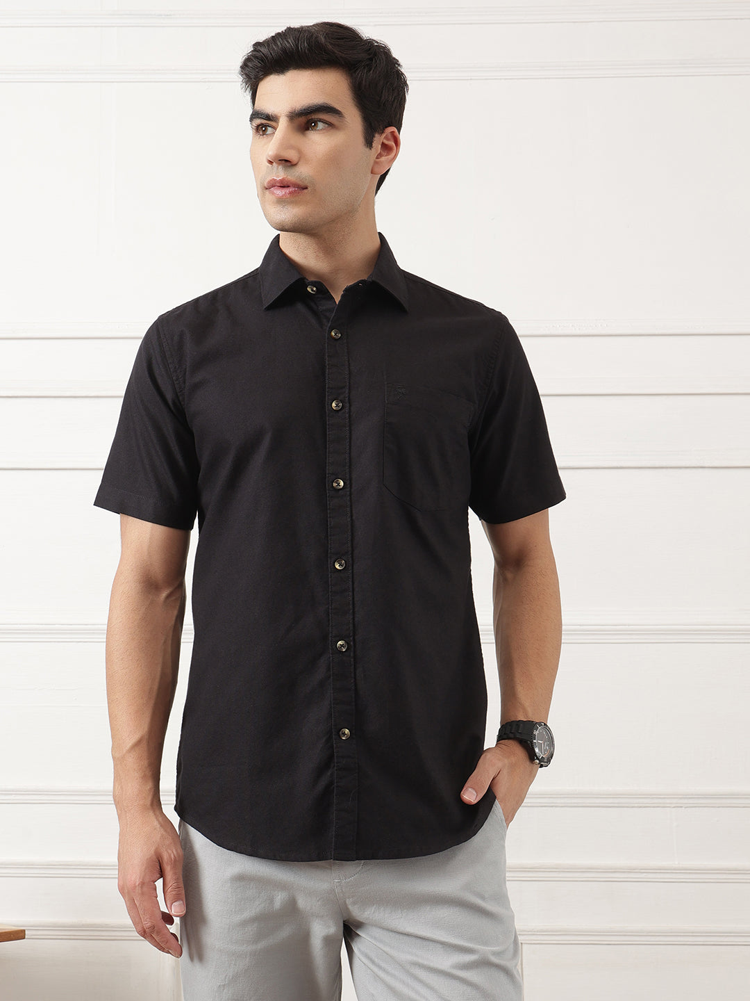 Black Regular Fit Short Sleeve Spread Collar Solid Oxford Cotton Casual Shirt For Men