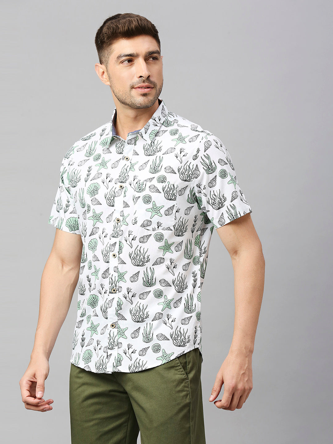 Thomas Scott Men Grey Classic Short Sleeves Slim Fit Spread Collar Floral Printed Cotton Casual Shirt