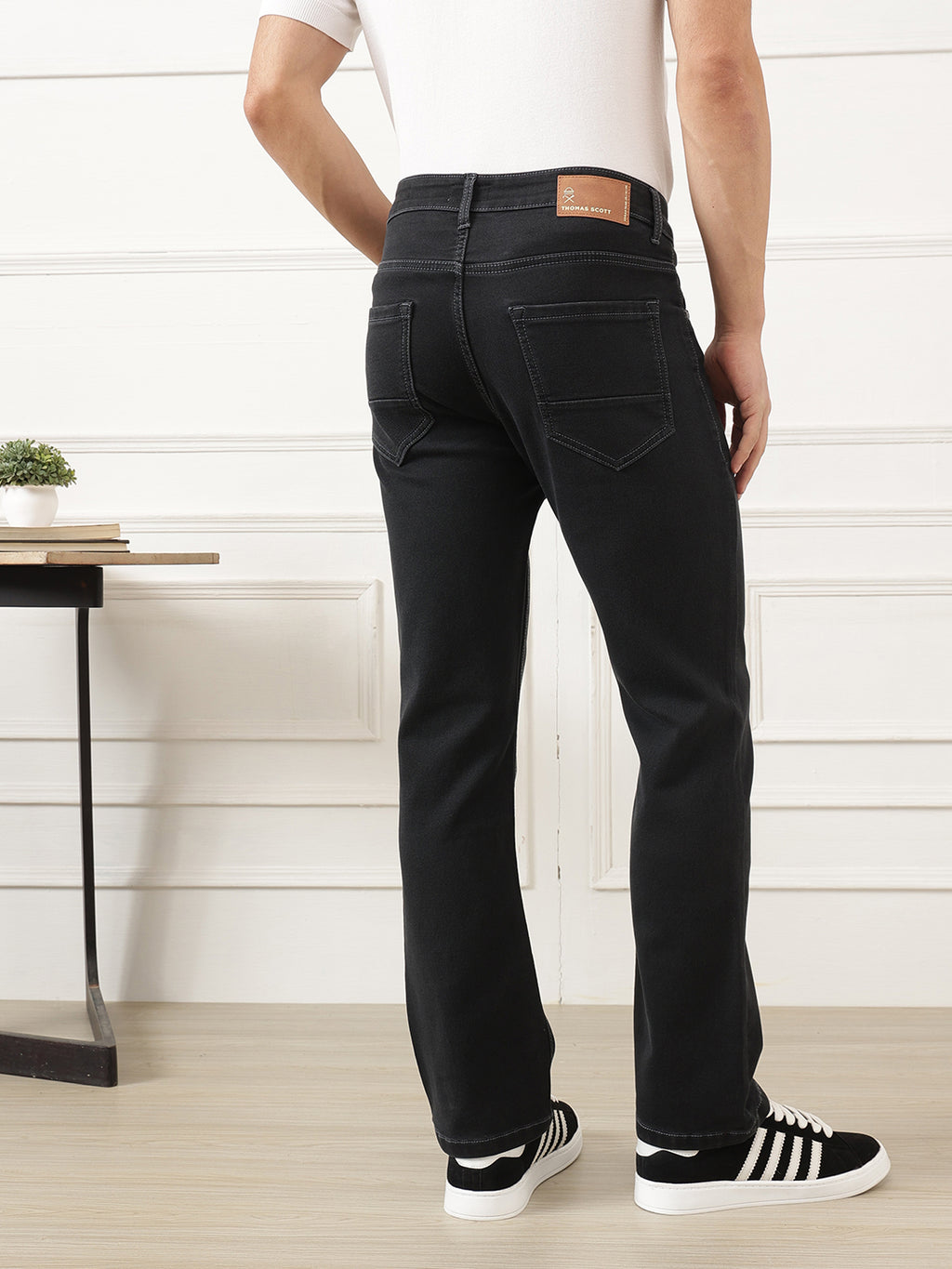 Black Smart Bootcut Fit Mid-Rise No Faded Clean Look Stretchable Jeans For Men