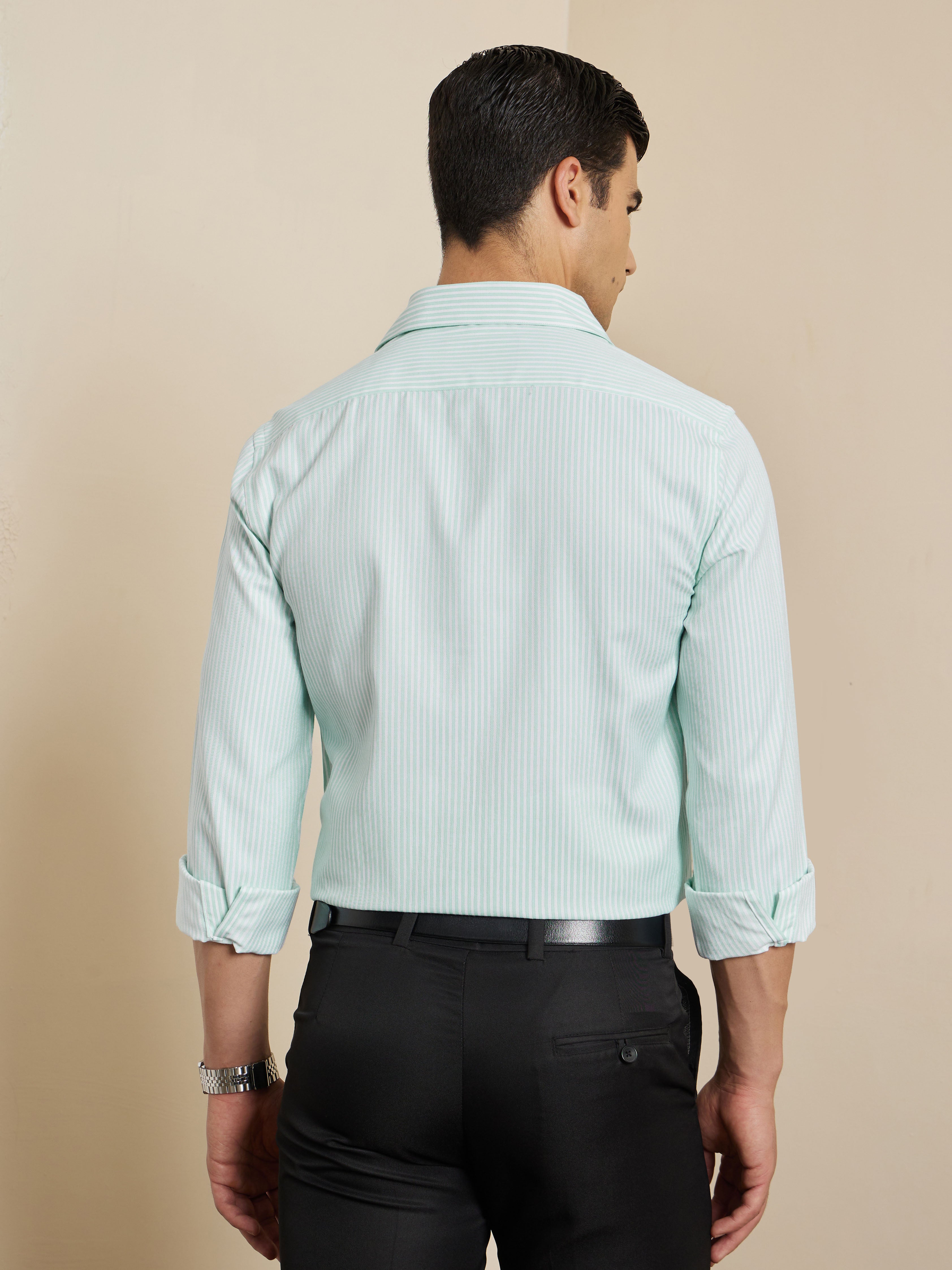 Thomas Scott Men Smart Green Regular Fit Long Sleeves Semi Cutaway Collar Pinstripes Formal Shirt