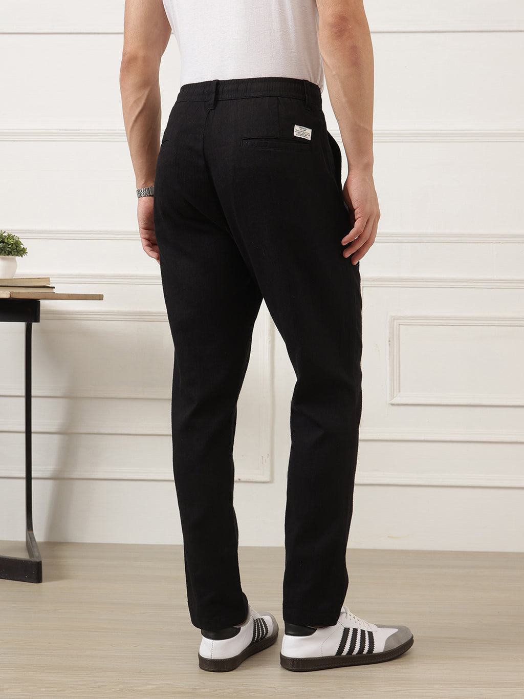 Black Smart Easy Wash Mid Rise Regular Fit Cotton Woven Pleated Chinos Trouser For Men