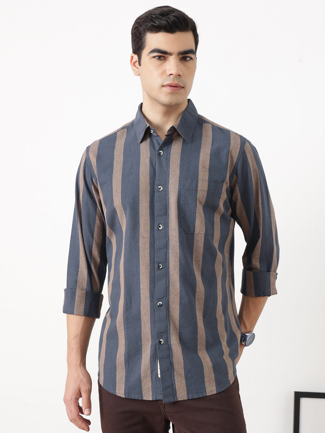 Navy Regular Fit Long Sleeves Spread Collar Wide Striped Cotton Linen Casual Shirt For Men