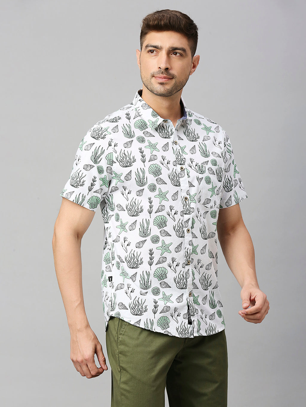 Thomas Scott Men Grey Classic Short Sleeves Slim Fit Spread Collar Floral Printed Cotton Casual Shirt