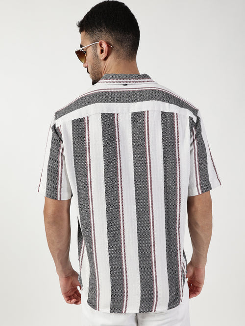 Thomas Scott Men White Premium Slim Fit Short Sleeves Spread Collar Vertical Stripes Cotton Casual Shirts