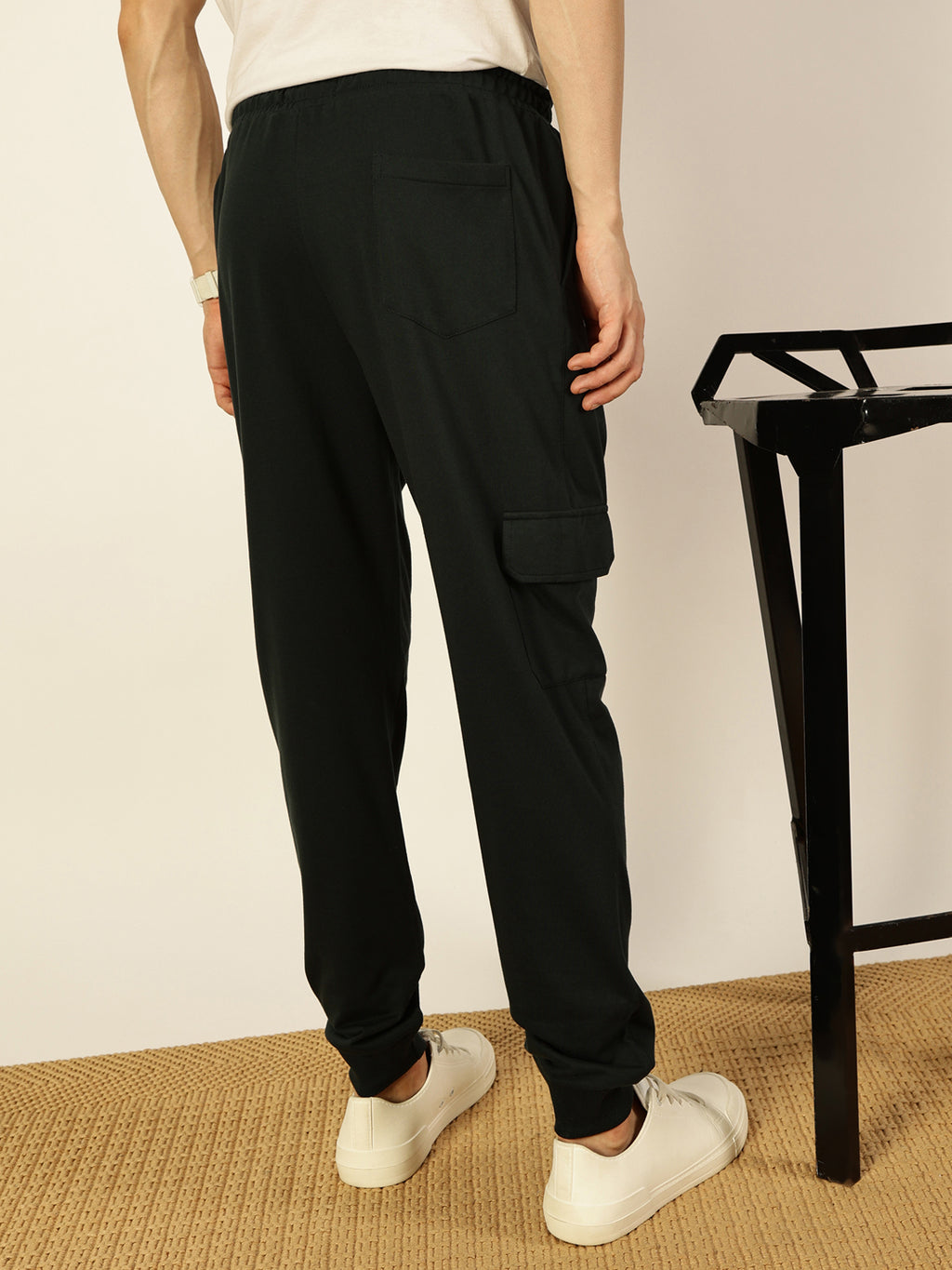 Thomas Scott Men Mid-Rise Track Pants