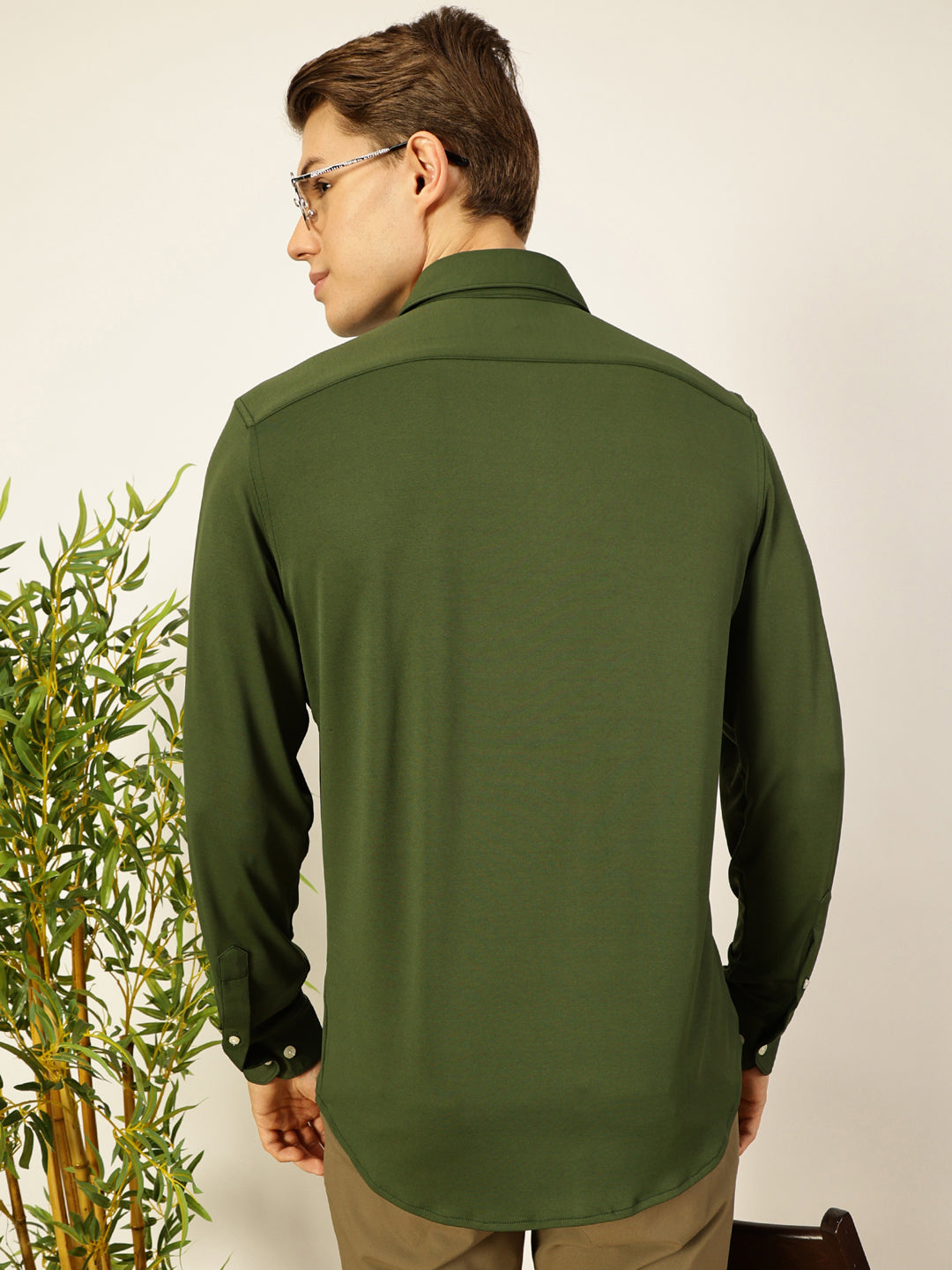 Bottle Green Slim Fit Long Sleeves Spread Collar Knit Casual Shirt