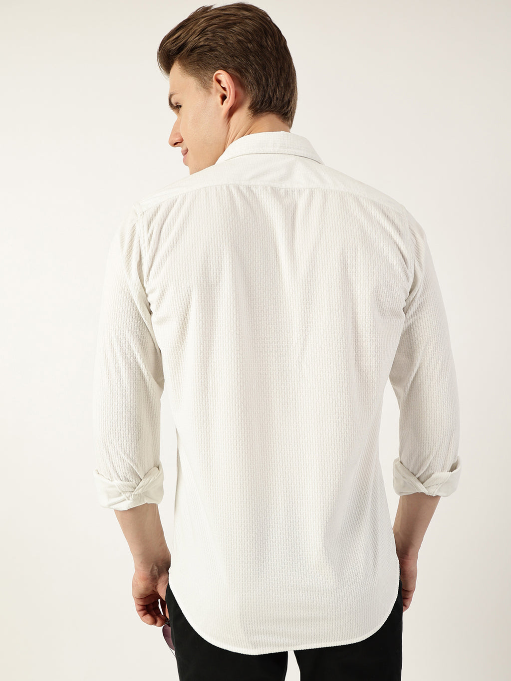 Thomas Scott Men White Classic Spread Collar Textured Slim Fit Casual Shirt