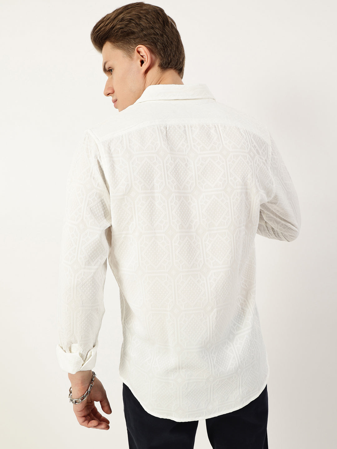 Thomas Scott Men White1 Premium Spread Collar Textured Solid Slim Fit Casual Shirt