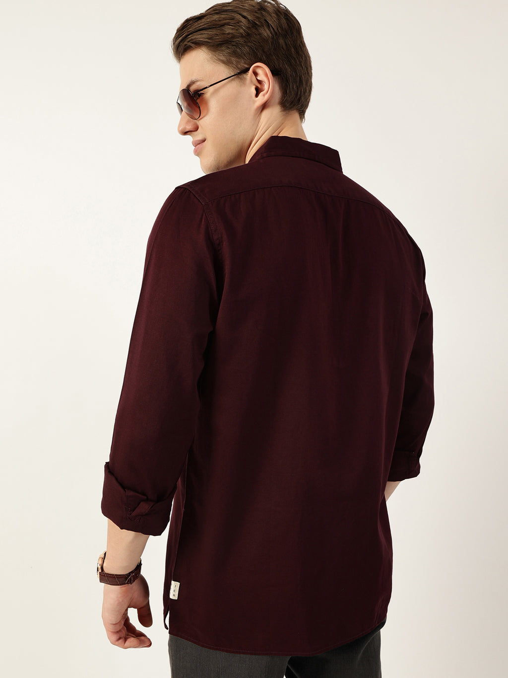 Thomas Scott Men Wine Classic Spread Collar Solid Cotton Casual Shirt
