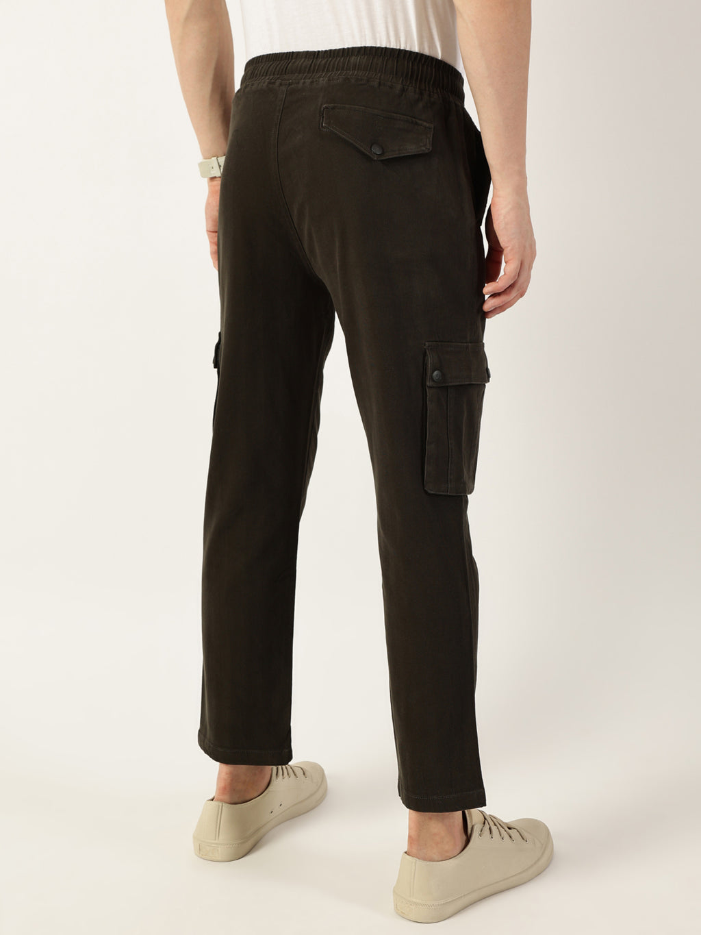 Thomas Scott Men Bottle Green Relaxed Loose Fit Easy Wash Cargos Trousers