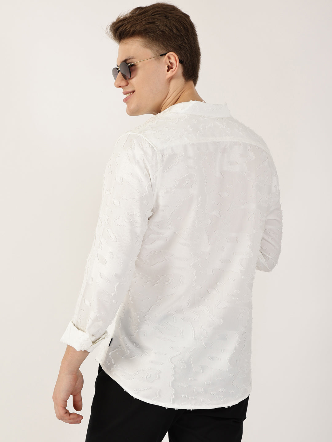 Thomas Scott Men White Premium Slim Fit Textured Casual Shirt