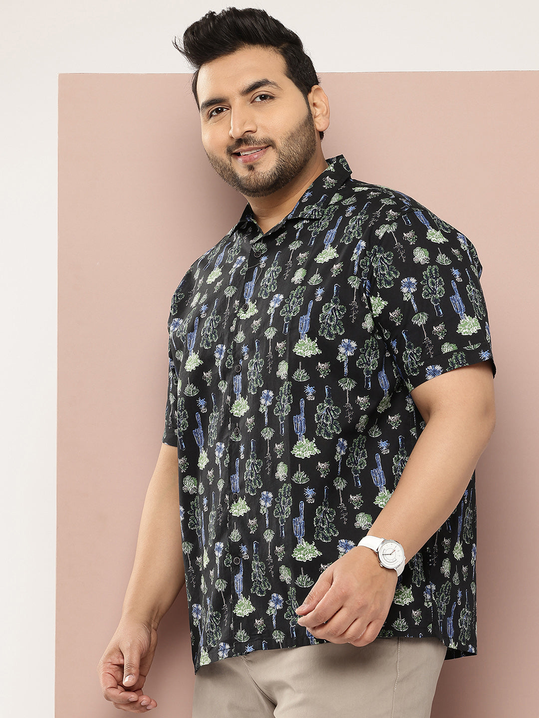 Thomas Scott Men Black Plus Size Regular Fit Short Sleeves Floral Printed Casual Shirt