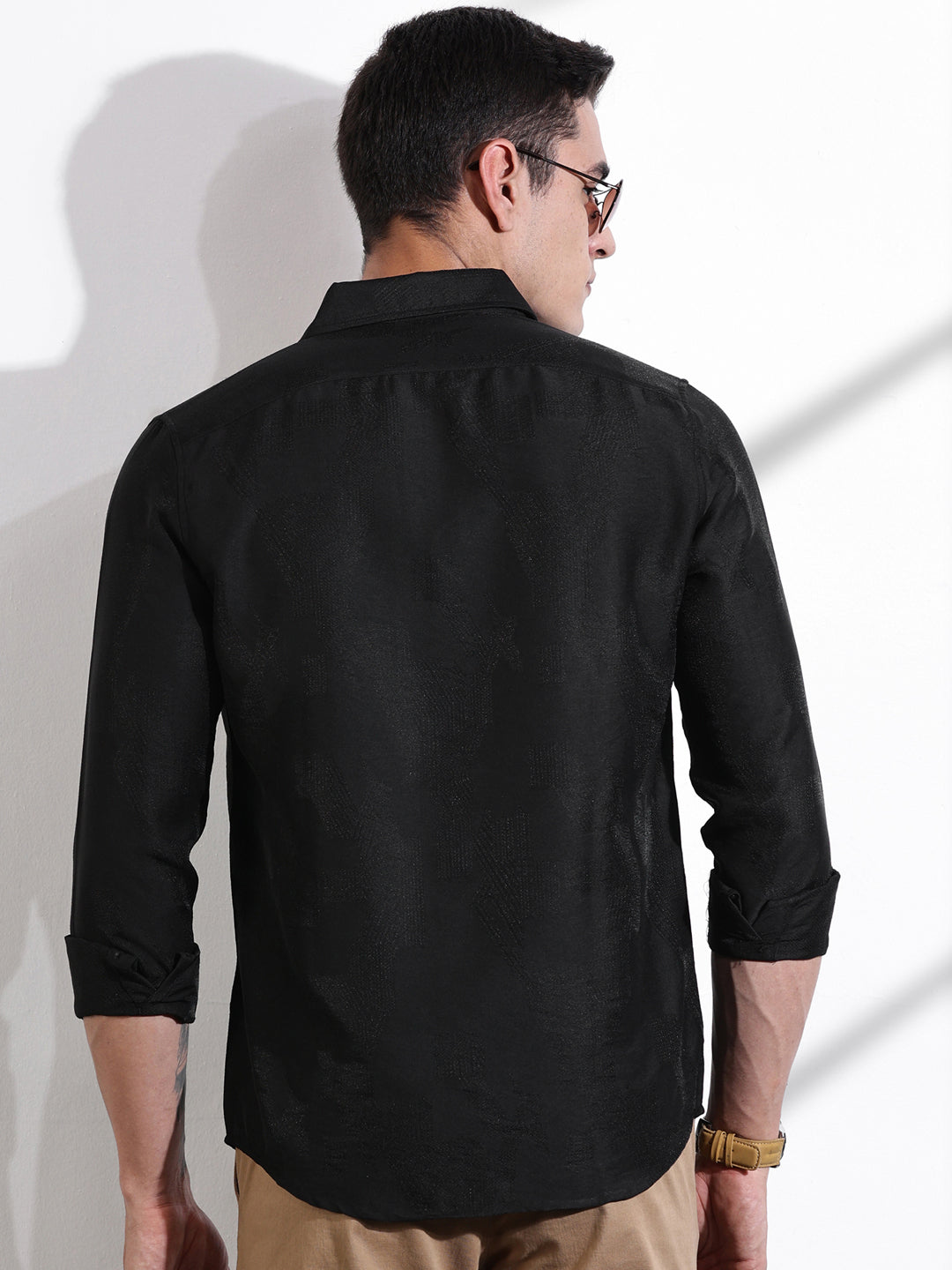 Thomas Scott Men Black Slim Fit Long Sleeves Solid Self Design Casual Shirt
