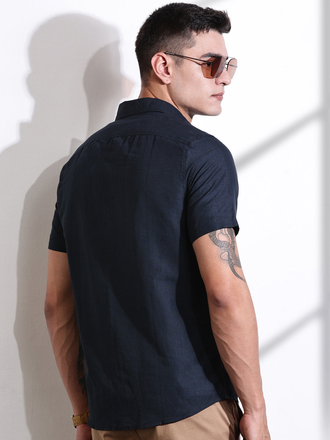 Thomas Scott Men Navy Slim Fit Solid Linen Casual Shirt
