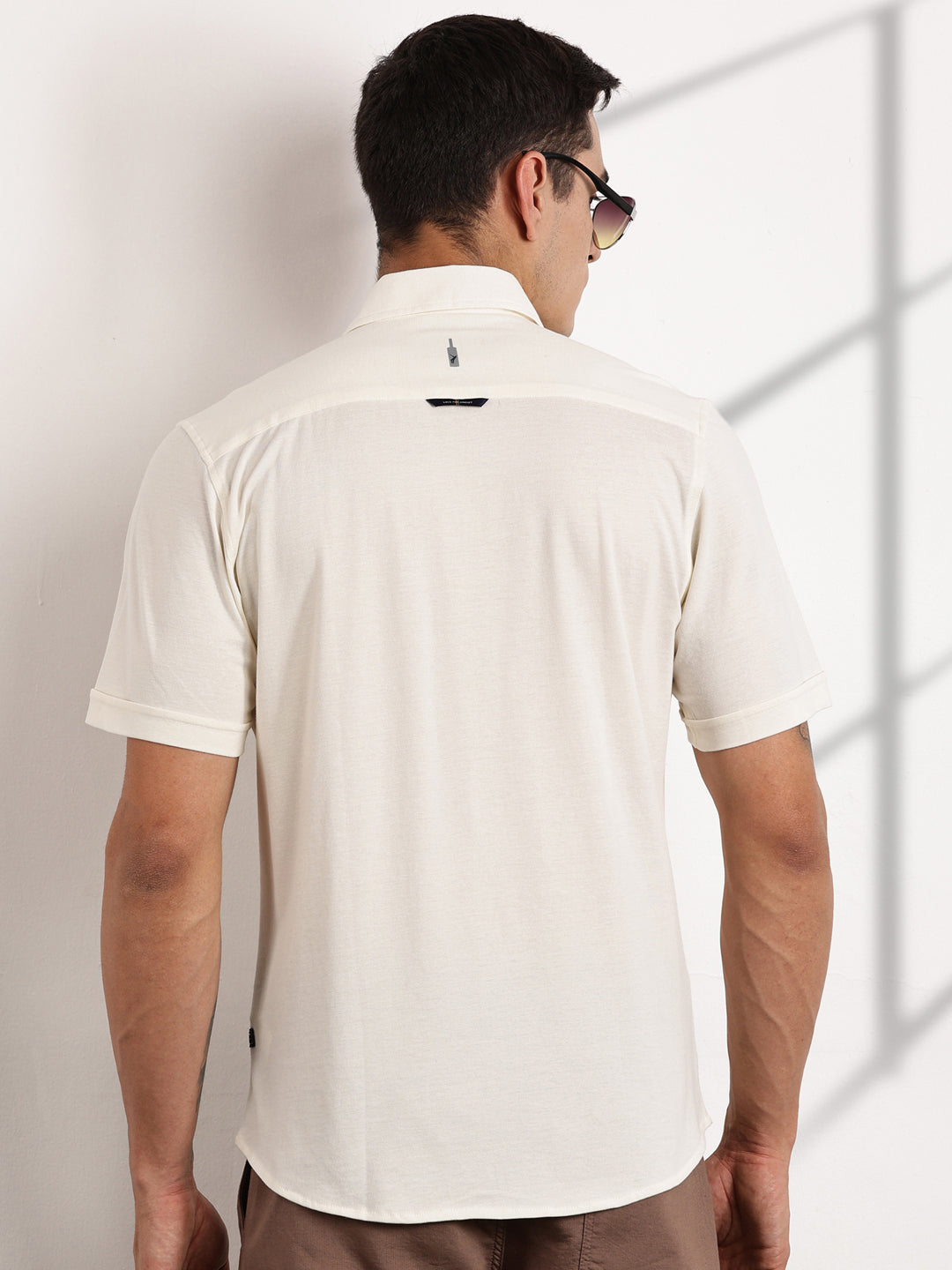 Thomas Scott Men Off White Slim Fit Short Sleeves Solid Knit Shirt