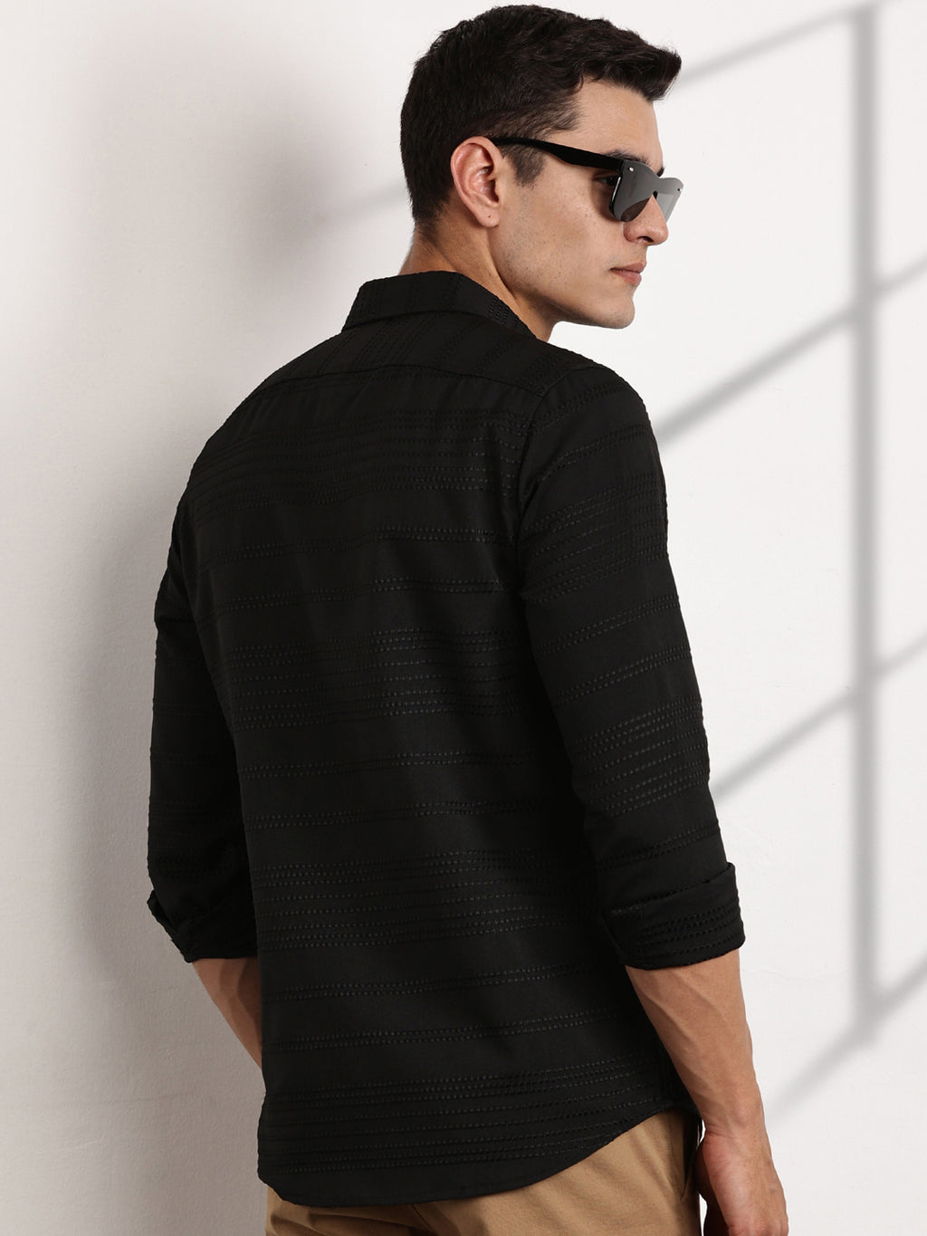 Thomas Scott Men Black Slim Fit Cutaway Collar Long Sleeves Self Design Casual Shirt