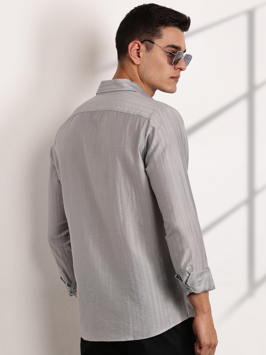 Thomas Scott Men Grey Slim Fit Long Sleeves Vertical Stripes Casual Shirt