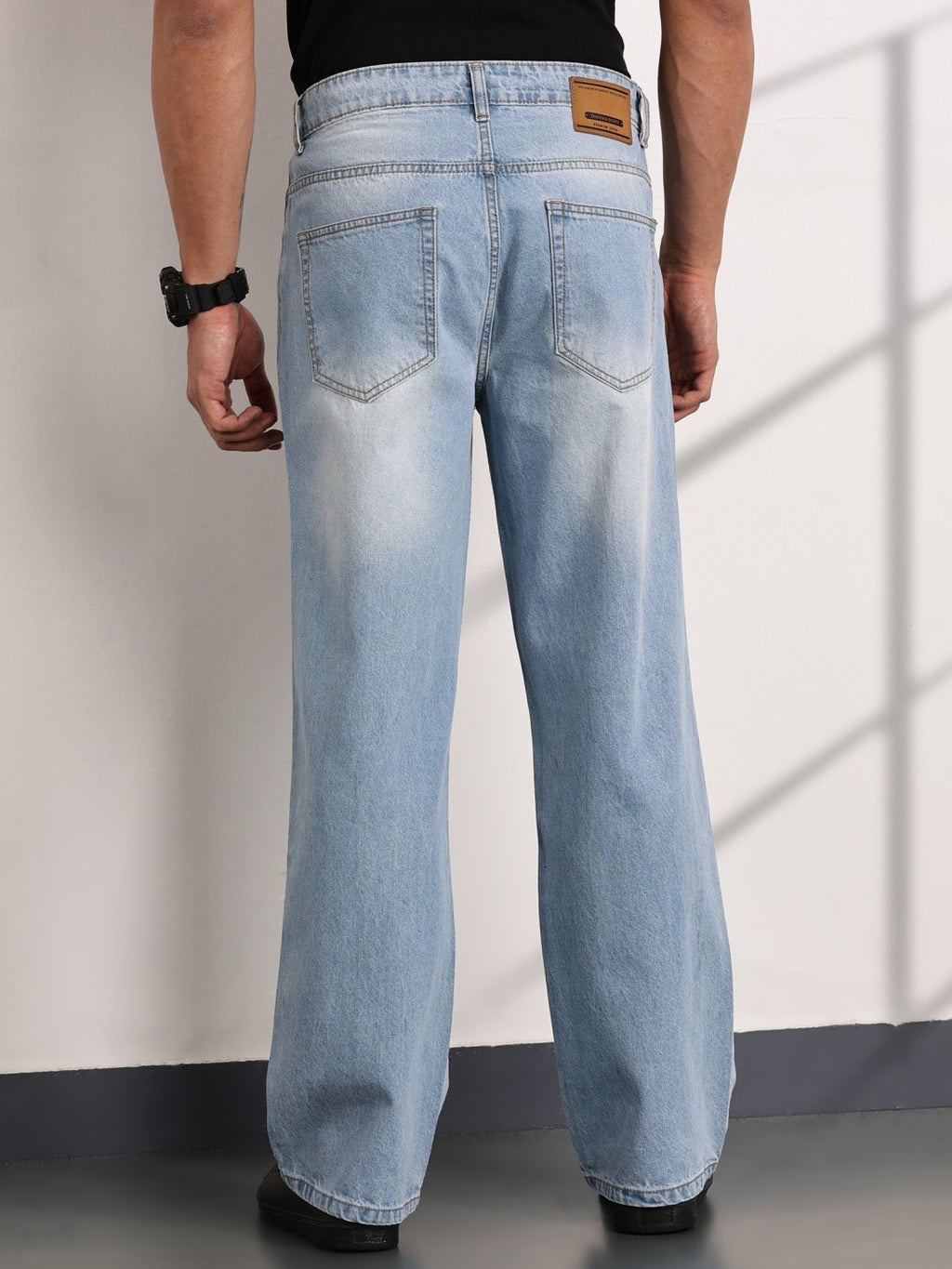 Thomas Scott Men LightBlue Mid-Rise Baggy Fit Cotton Non Stretchable Jeans