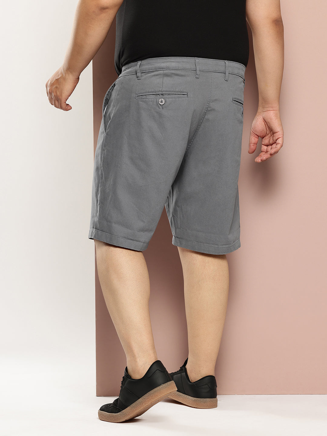 Thomas Scott Men Grey Plus Size Regular fit Mid-rise Cotton Woven Outdoor Shorts