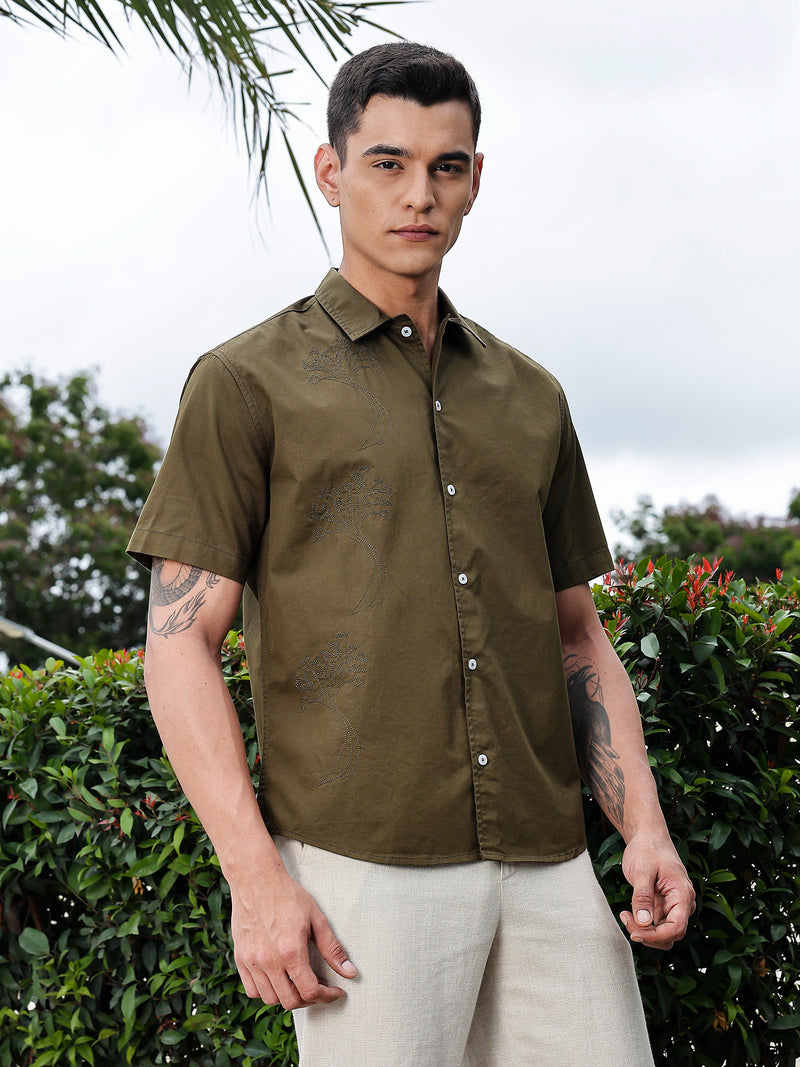 Thomas Scott Men Mehandi Regular Fit Short Sleeves Spread Collar Embroidered Shirt