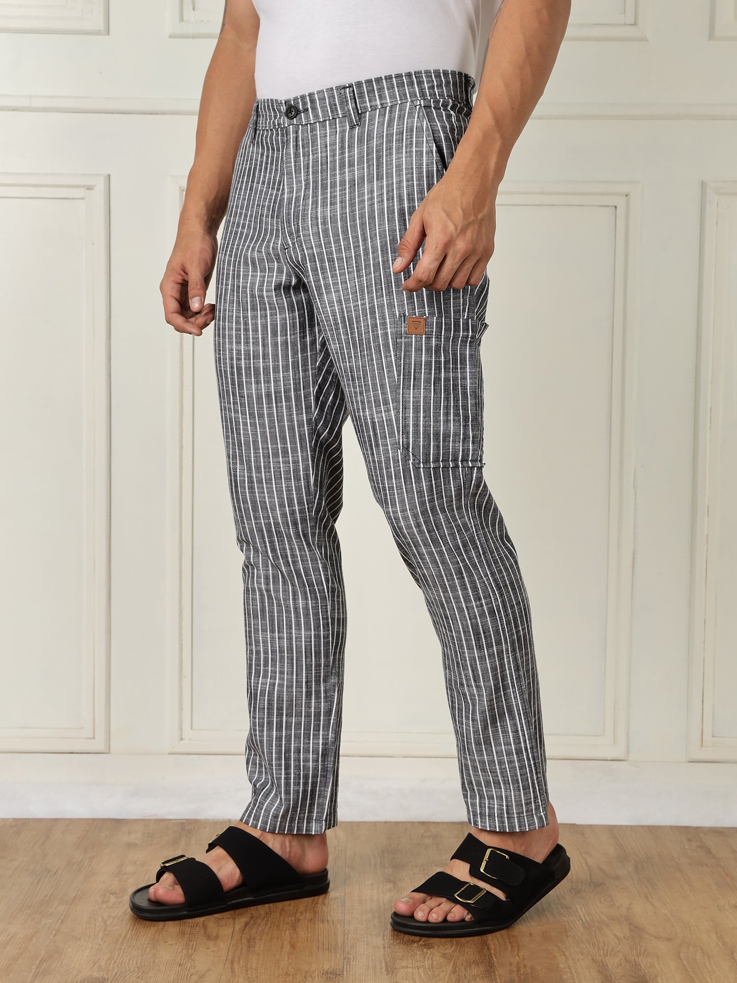 Thomas Scott Men Black Mid-Rise Straight Fit Striped Linen Trouser