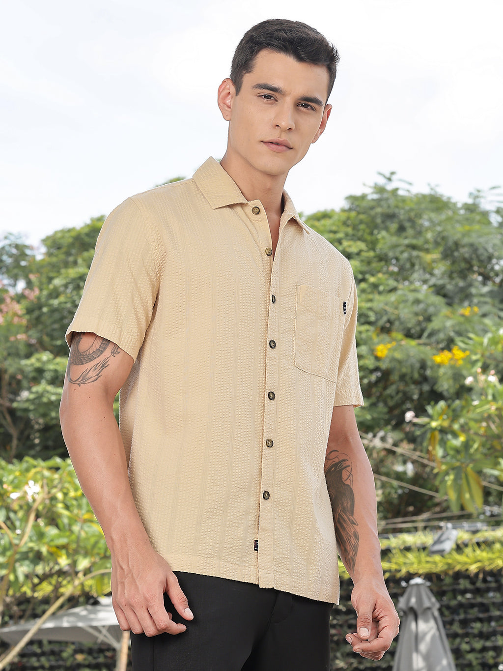 Thomas Scott Men Beige Slim Fit Short Sleeves Self Design Seersucker Shirt
