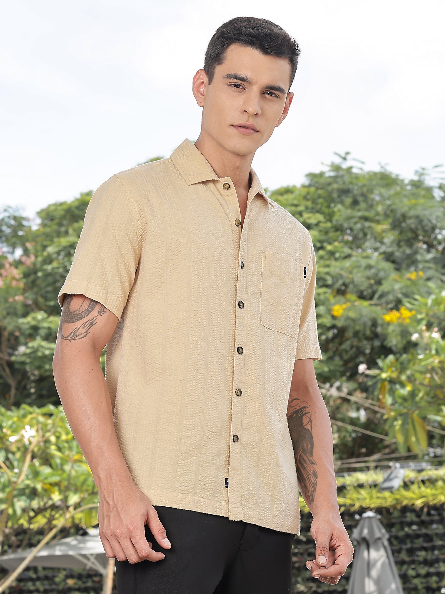 Thomas Scott Men Beige Slim Fit Short Sleeves Self Design Seersucker Shirt