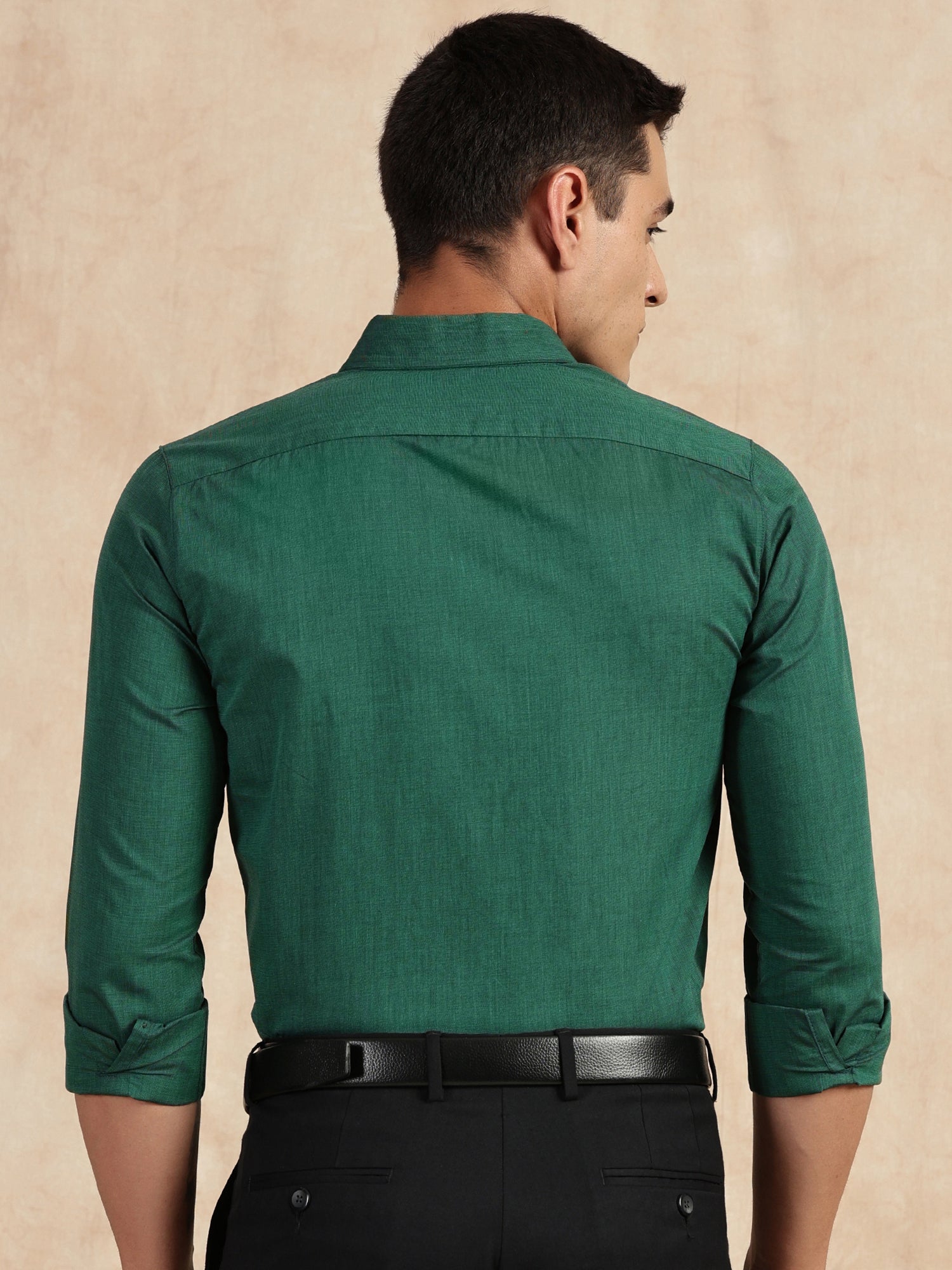 Thomas Scott Men Dark Green Slim Fit Long Sleeves Button-Down Collar Solid Filafil Formal Shirt