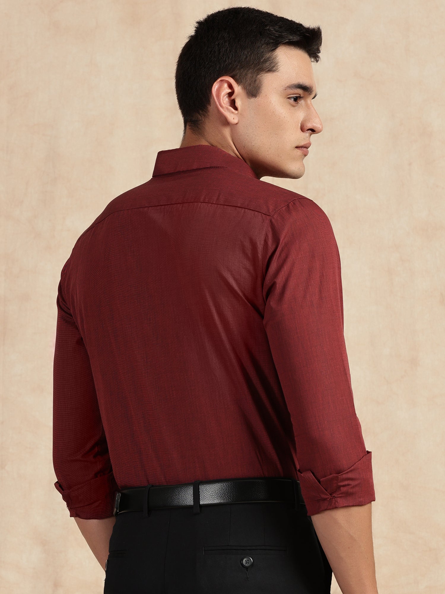 Thomas Scott Men Red Slim Fit Long Sleeves Button-Down Collar Solid Filafil Formal Shirt