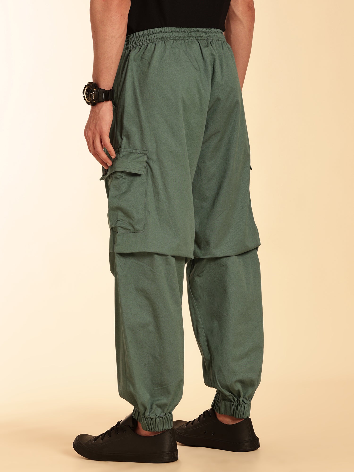 Thomas Scott Men SeaGreen Mid-Rise Regular Fit Parashute Cargos Trousers